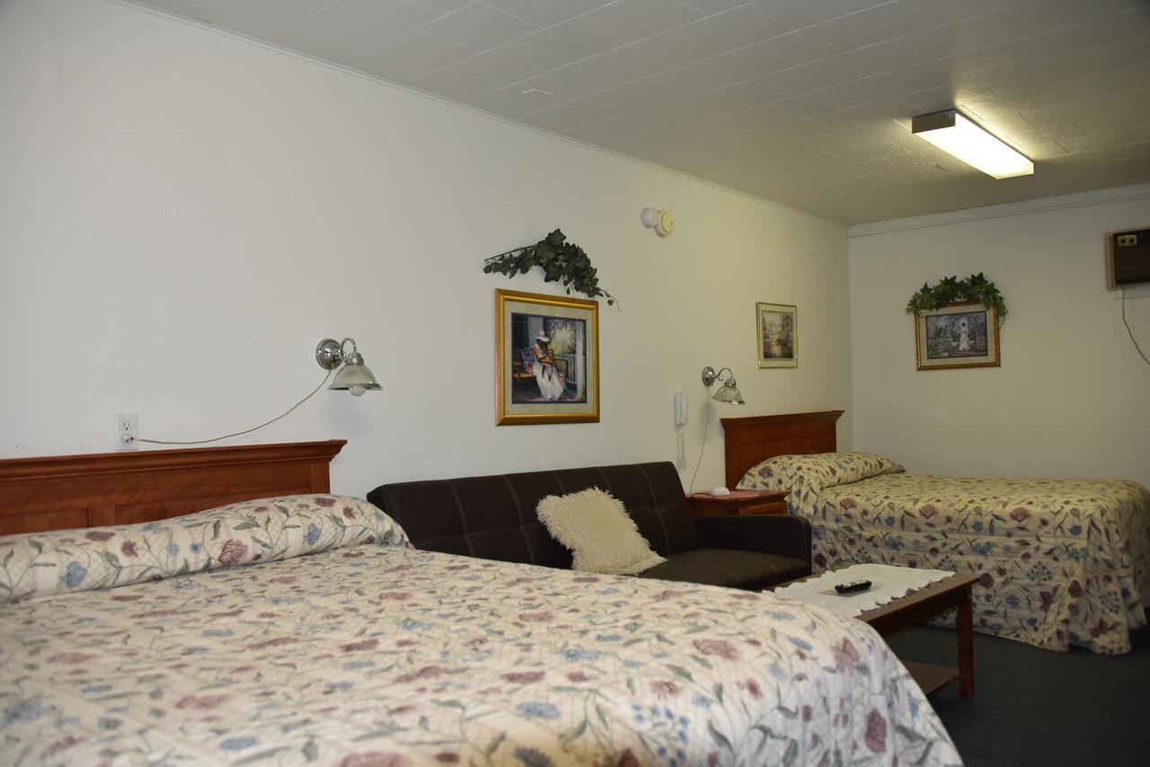 Royals Inn Motel Malta Buitenkant foto